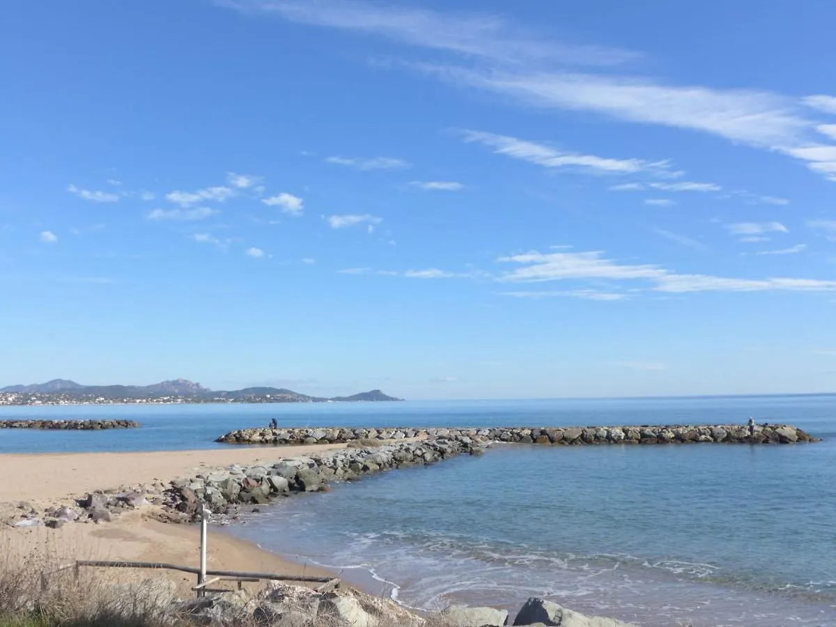 Apartment Les Calanques Du Parc-3 By Interhome Saint Aygulf France