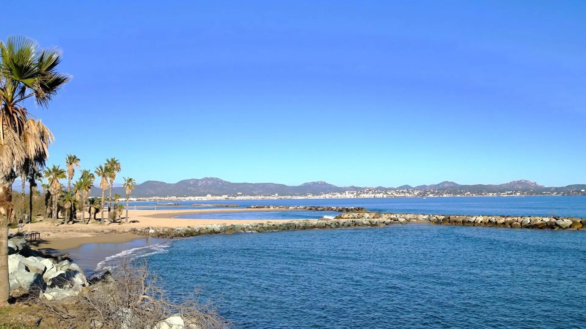 Apartment Les Calanques Du Parc-3 By Interhome Saint Aygulf France